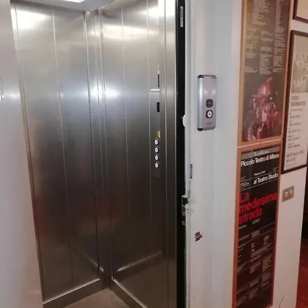 Romantico Attico Con Terrazzo In Centro Appartement Milan
